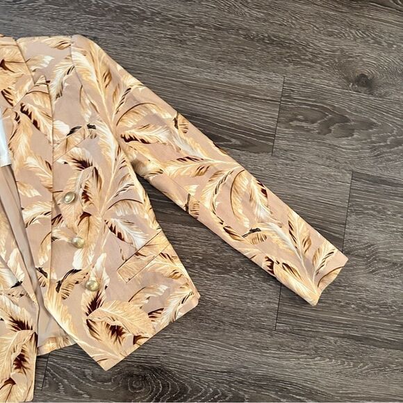 L'AGENCE Brooke Leaf Print Cropped Blazer Honey Multi Tonal Palm Feather… - Picture 4 of 8